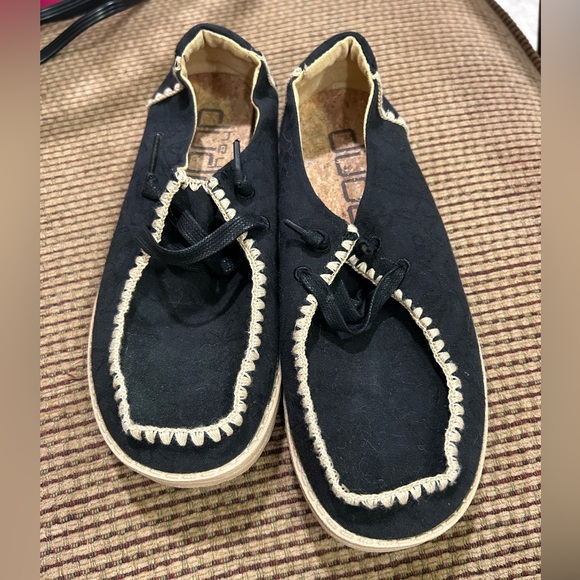 Hey Dude Shoes - Hey Dude. Size 7. Women’s